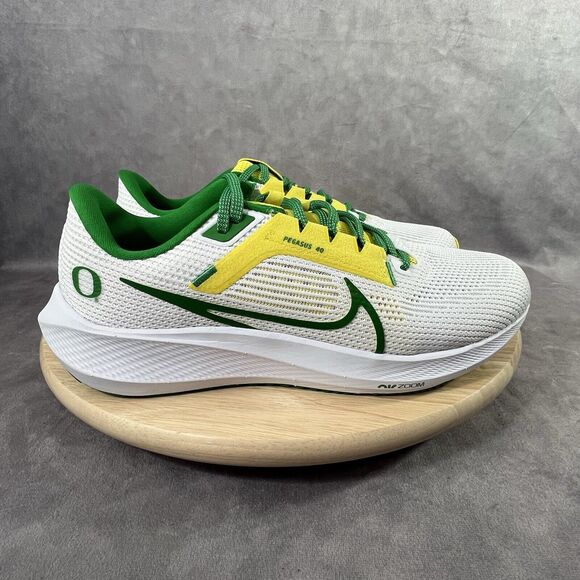 Nike Pegasus 40 Men's Size 9 Road Running Shoes Oregon Ducks DZ5979-100 NEW